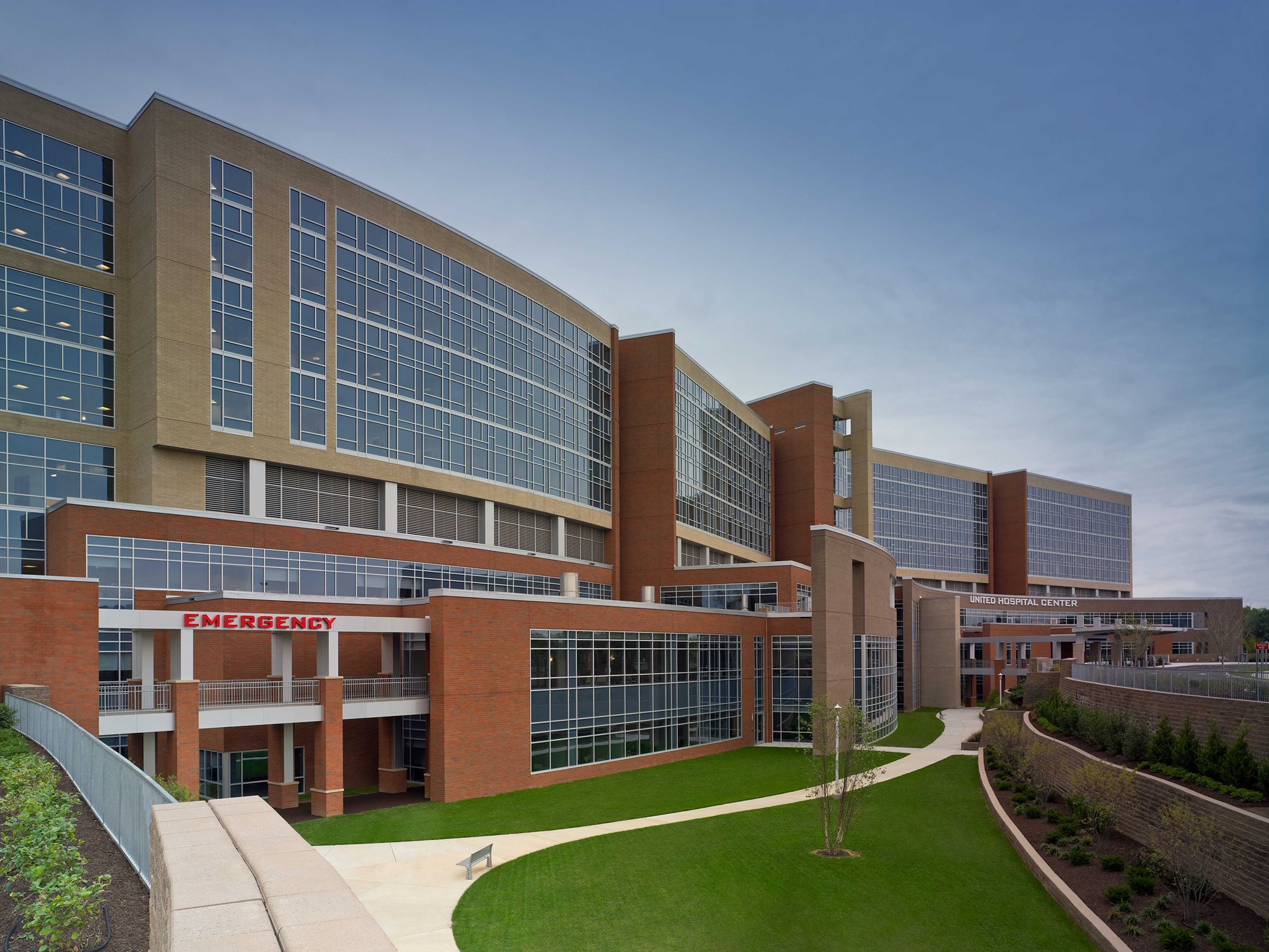 WVU Cancer Institute at United Hospital Center Cecil B. Highland, Jr., & Barbara B. Highland Cancer Center